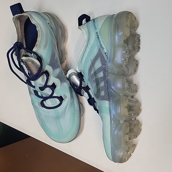 Nike Vapormax 2019 - Picture 2 of 3
